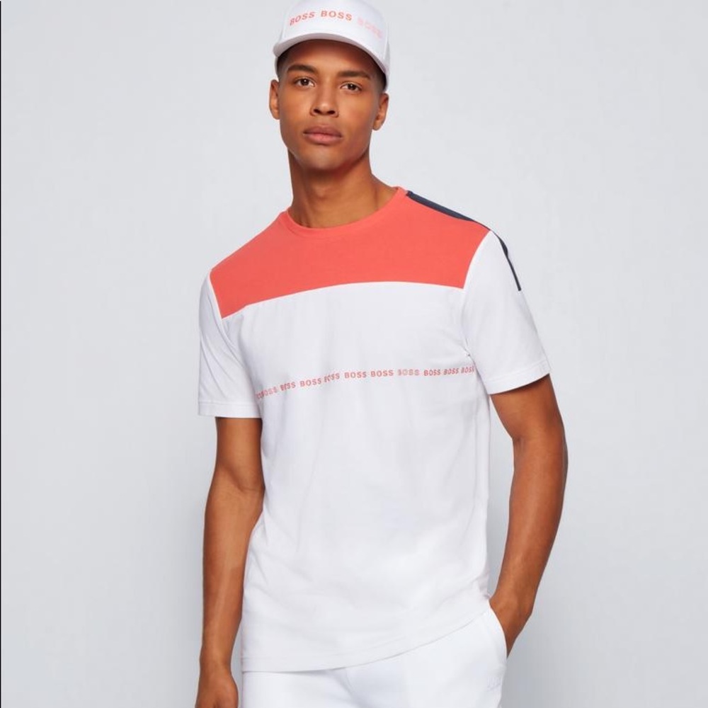 🔥🔥SOLD🔥🔥💯Authentic Hugo boss t-shirt collection